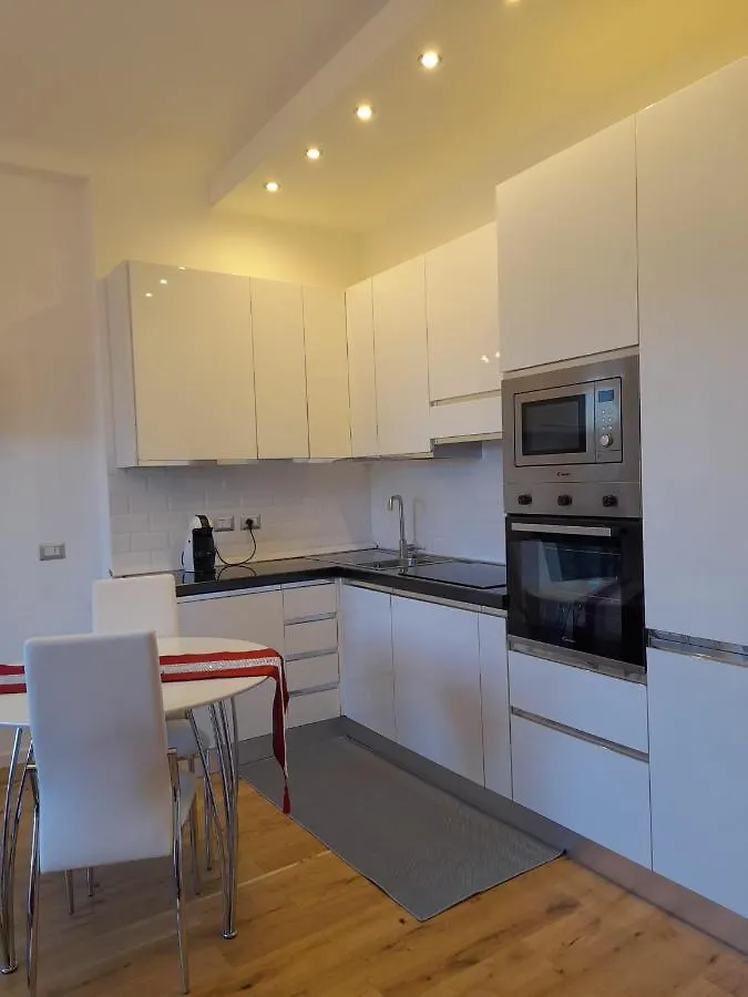 Bellissimo Appartamento Zona 8 Milano 公寓 米兰